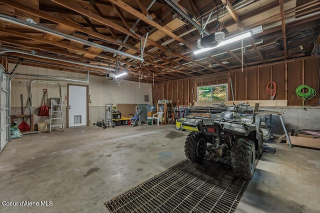 14895 N Crystal Springs Ln, Rathdrum, ID 83858 - garage featuring a garage door opener