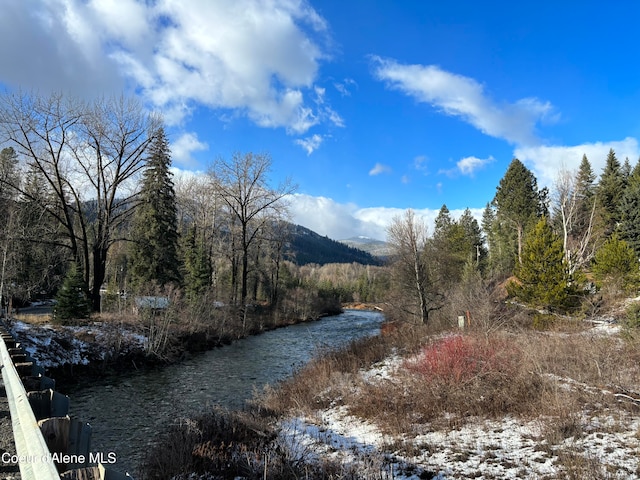 Listing photo 3 for 4774 Upper Pack River Rd, Sandpoint ID 83864