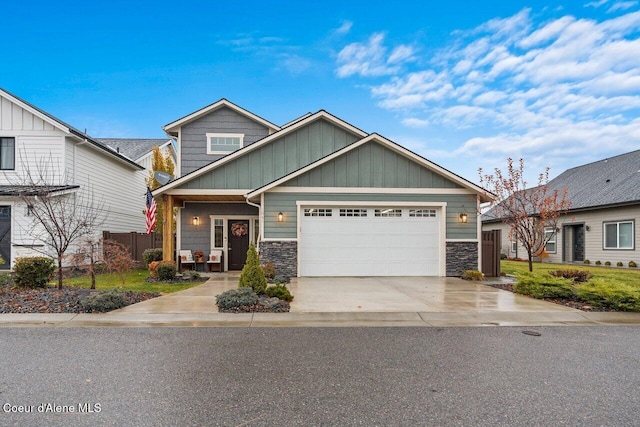 craftsman-style house featuring a garage