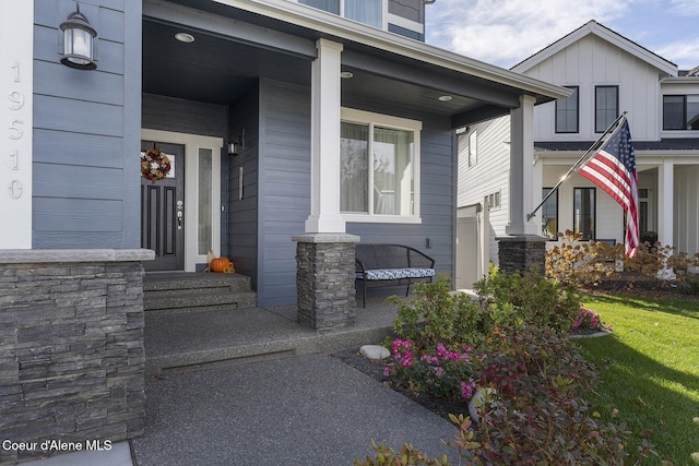 property entrance with covered porch