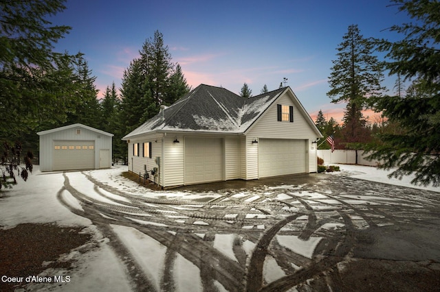 view of front of property featuring a garage