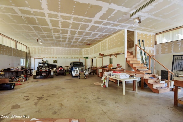 694 S Signal Point Rd, Post Falls, ID 83854 - view of garage