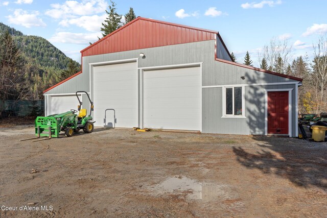 11673 N Boyer Rd, Sandpoint, ID 83864 - detached garage featuring a mountain view