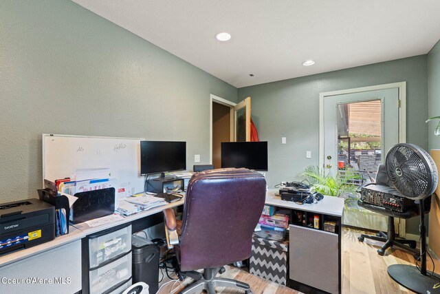 11673 N Boyer Rd, Sandpoint, ID 83864 - office area with wood finished floors and recessed lighting