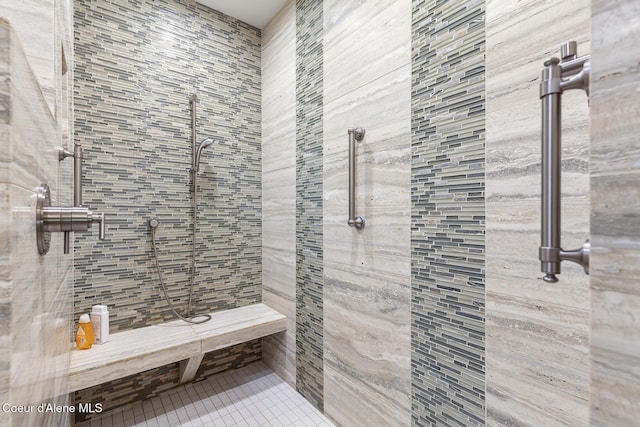 bathroom featuring tiled shower