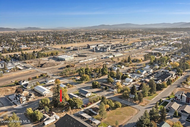 bird's eye view featuring a mountain view