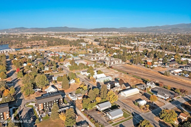 bird's eye view featuring a mountain view