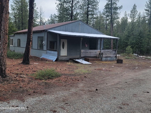 view of front of home featuring a porch