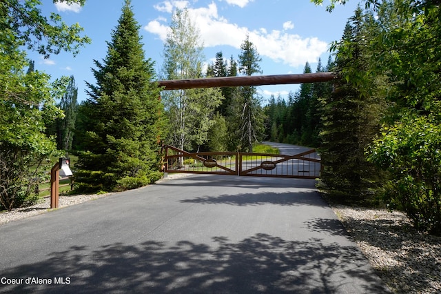 1599 Saddleback Dr, Naples, ID 83805