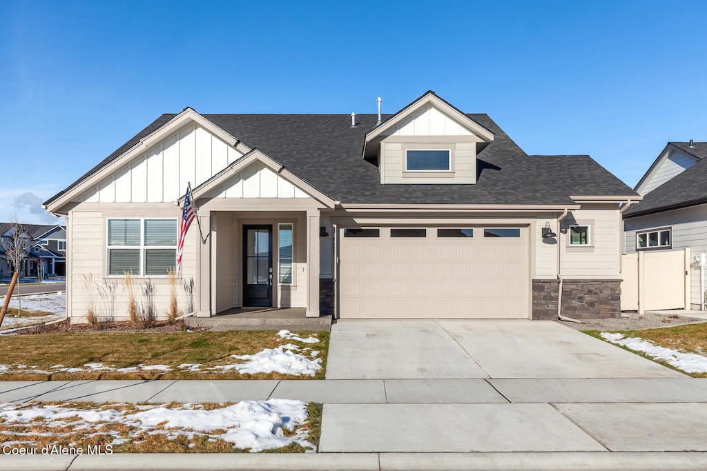 view of front of house with a garage