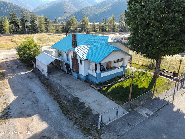 bird's eye view featuring a mountain view