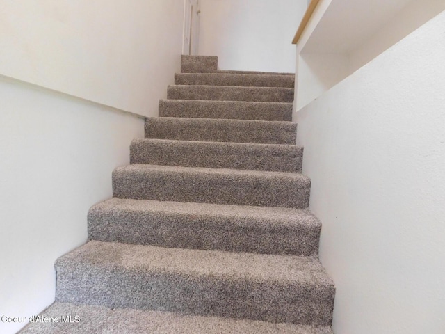 99 Brown Creek Rd, Naples, ID 83847 - view of staircase