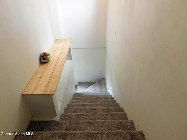 99 Brown Creek Rd, Naples, ID 83847 - view of stairway