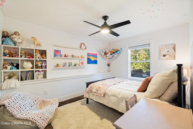 bedroom with ceiling fan