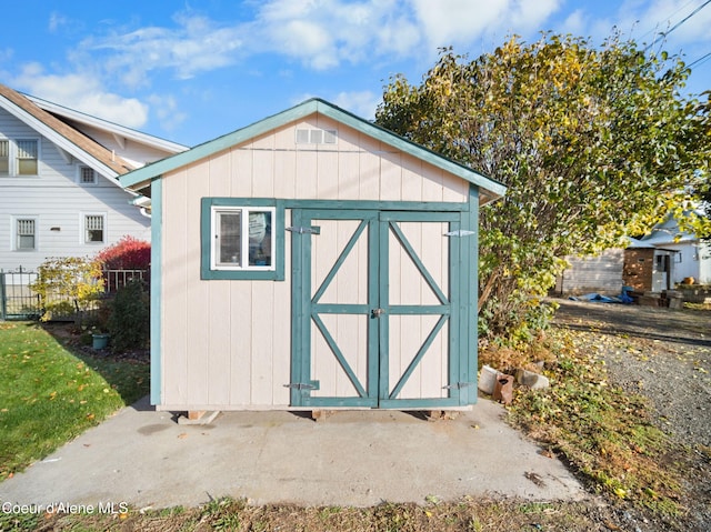 view of outbuilding