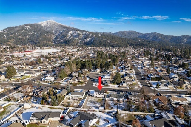 drone / aerial view with a mountain view