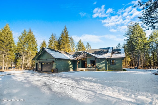 view of front of property featuring a garage