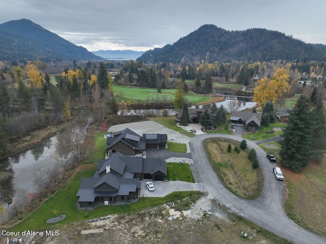 Listing photo 2 for 108 Marie Victoria Ct, Sandpoint ID 83864