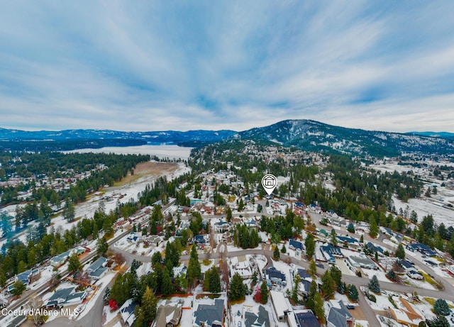 drone / aerial view with a mountain view