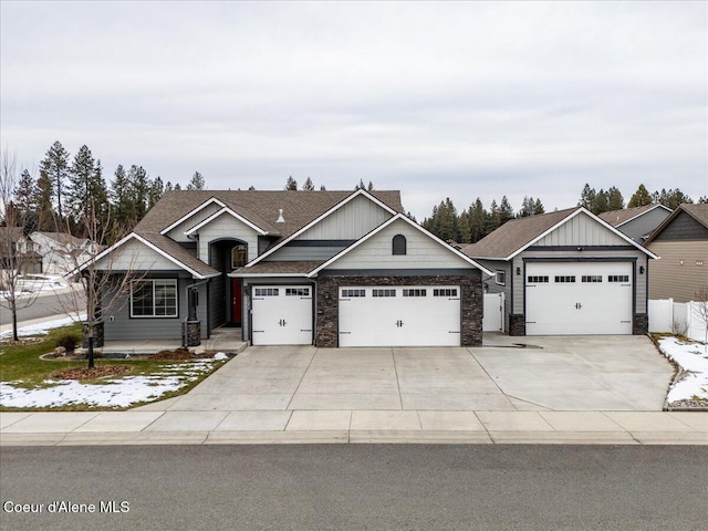 view of front facade featuring a garage