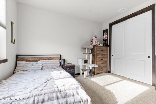 view of carpeted bedroom