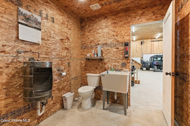 bathroom featuring toilet