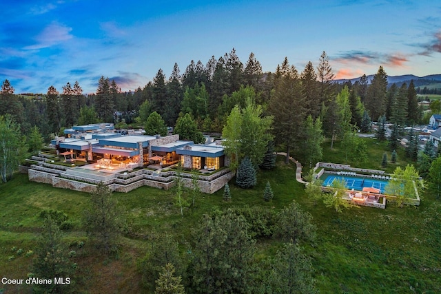 view of aerial view at dusk