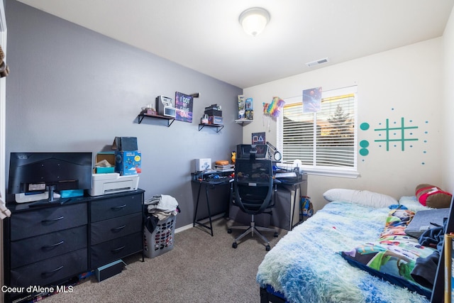 bedroom featuring carpet flooring