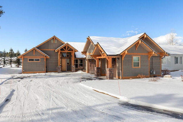 view of front of home featuring a garage