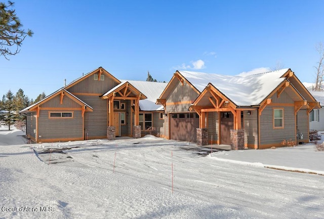 view of front of house featuring a garage