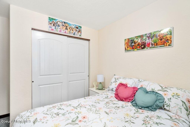 bedroom with a closet