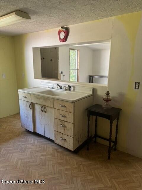 2343 Wrenco Lp, Sandpoint, ID 83864