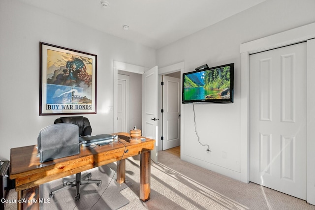 5006 S Brentwood Ln, Coeur Dalene, ID 83814 - office featuring light carpet