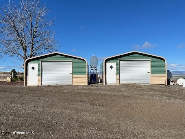 view of detached garage