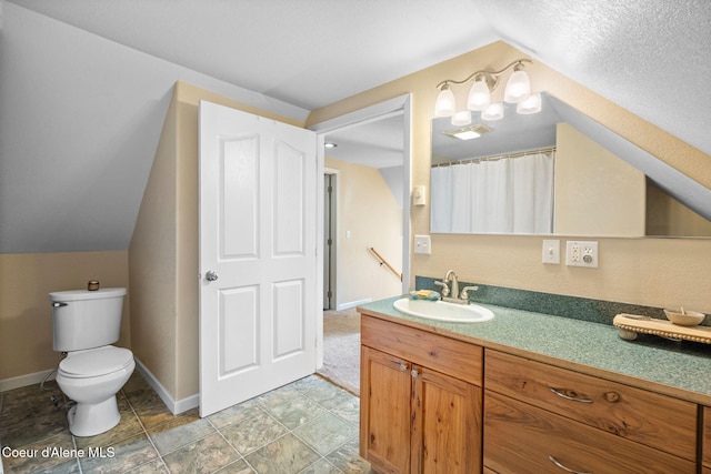 full bath with vaulted ceiling, toilet, vanity, and baseboards