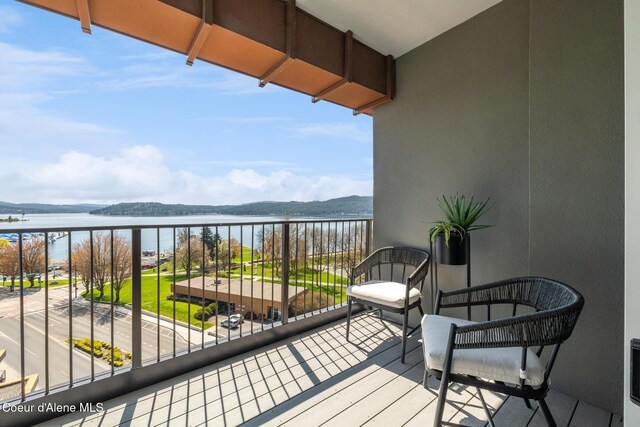 301 N 1st St # 930, Coeur Dalene, ID 83814 - balcony with a water view