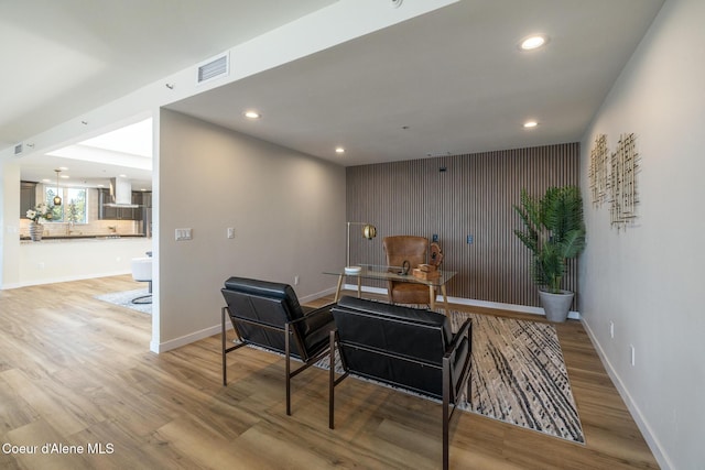 301 N 1st St # 930, Coeur Dalene, ID 83814 - living area with recessed lighting, baseboards, visible vents, and light wood-style floors