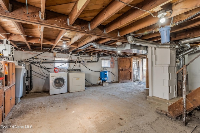 basement featuring independent washer and dryer