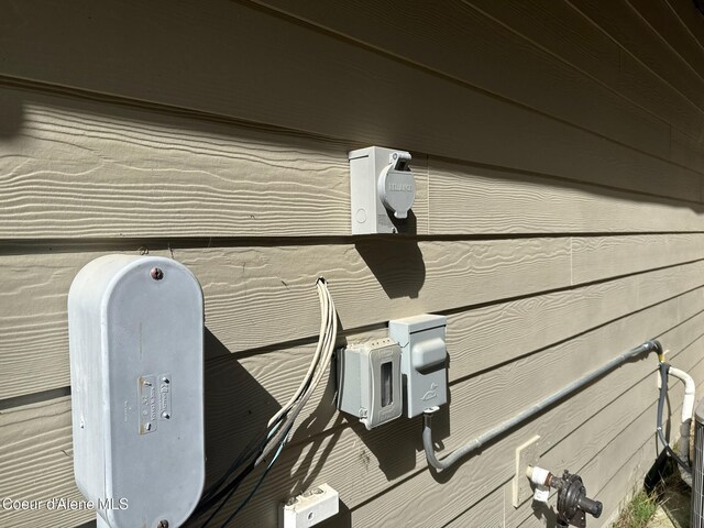 view of exterior details
