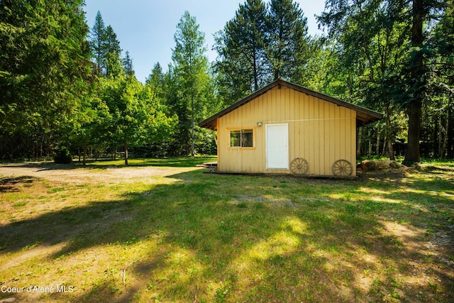 view of outbuilding featuring an outbuilding