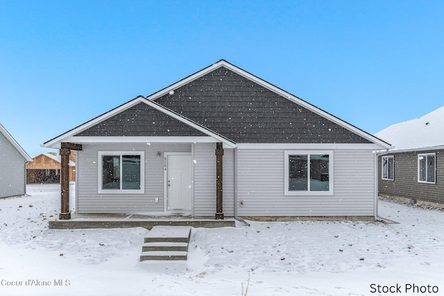 view of front of property