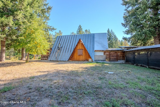 view of outbuilding featuring an outdoor structure