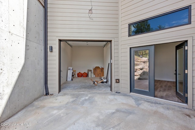 2766 S Helen Dr, Coeur Dalene, ID 83814 - view of exterior entry featuring a garage