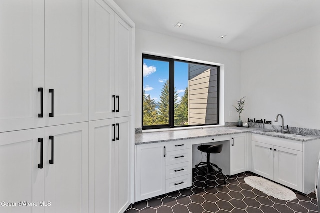 2766 S Helen Dr, Coeur Dalene, ID 83814 - office area with a sink and built in study area