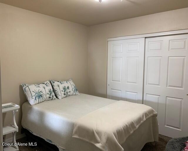 bedroom with a closet