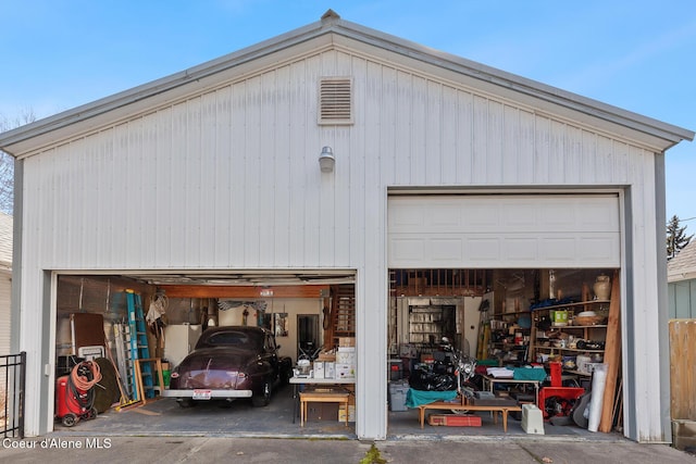 view of detached garage