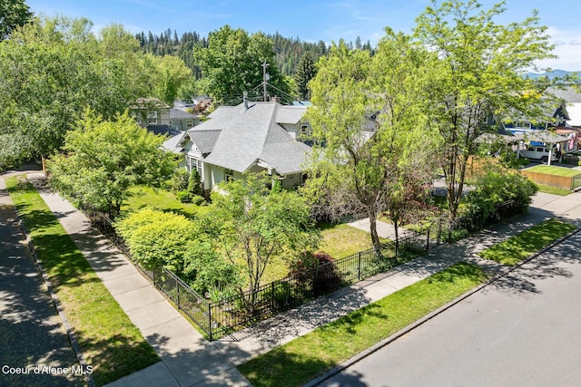 924 E Front Ave, Coeur Dalene, ID 83814 - aerial view of property and surrounding area with a forest