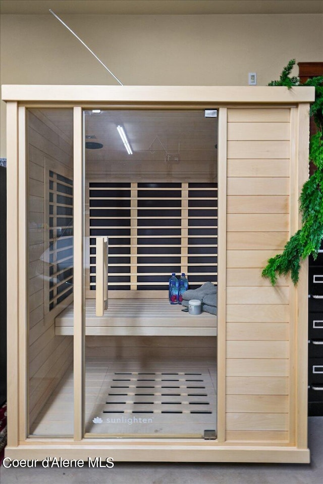 view of sauna / steam room