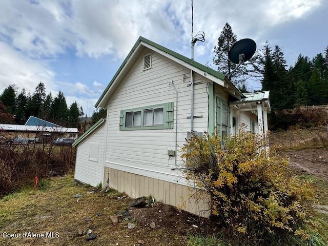 view of side of property