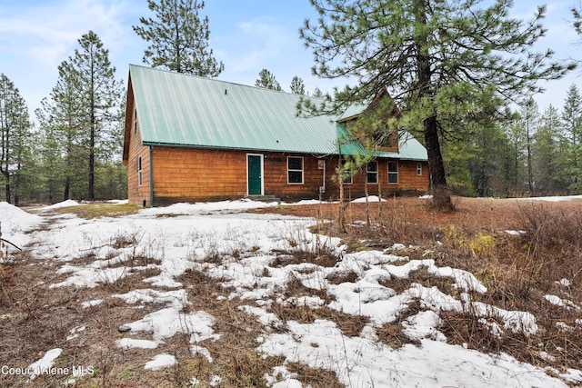 view of front of home featuring metal roof